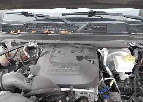 2022 Ram 2500 Tradesman 4X4 8' Box z USA, uszkodzony, nr VIN 3C6UR5HJ9NG345328